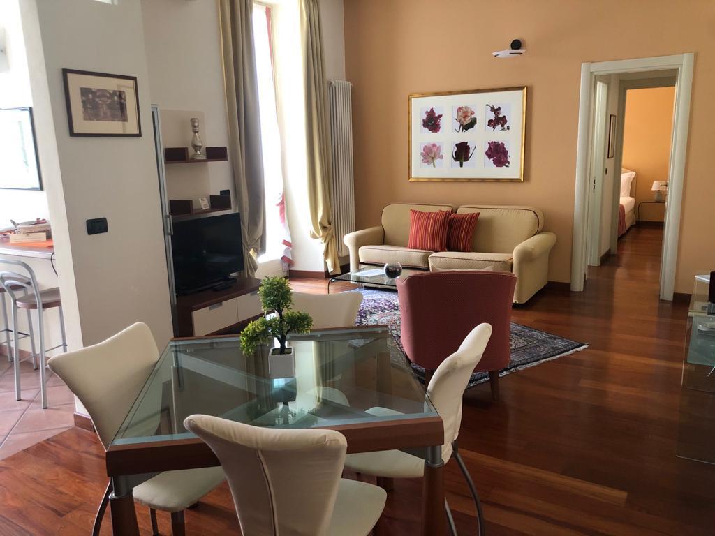 Loger Confort Residence & Apartments Торино Екстериор снимка